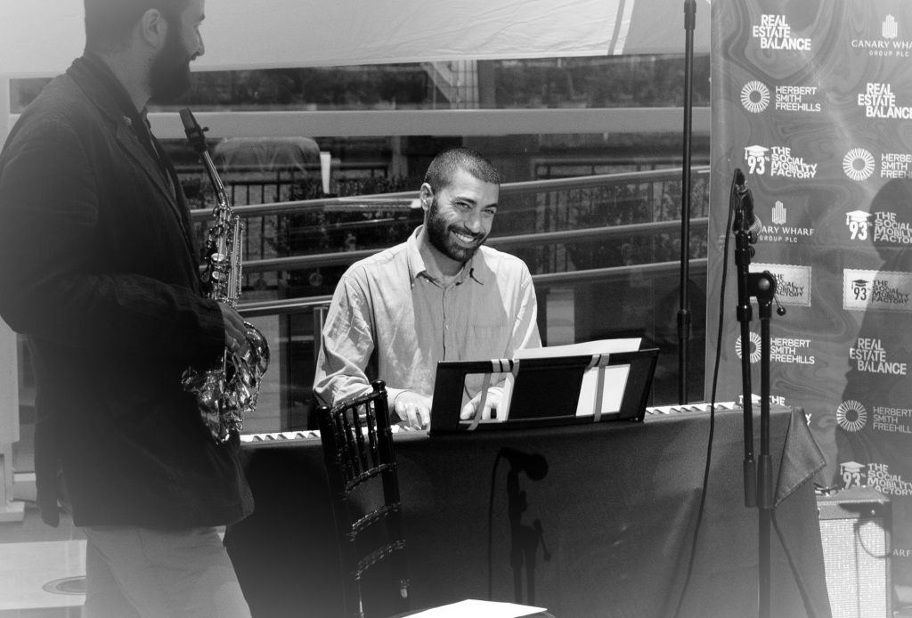 Professional Pianist with over 20 years of experience specialising in Classical and Jazz Music.